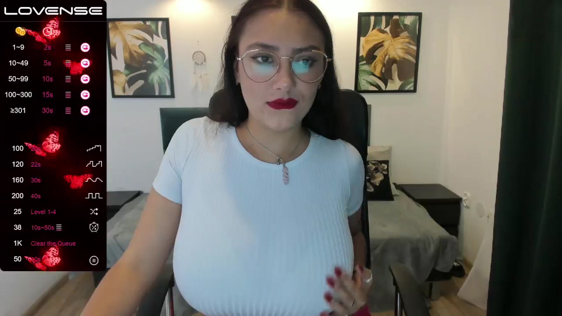 Gallery image thumbnail from SunfLowerr's myfreecams stream on, 11/02/2024, 16:12 image 12 of 20