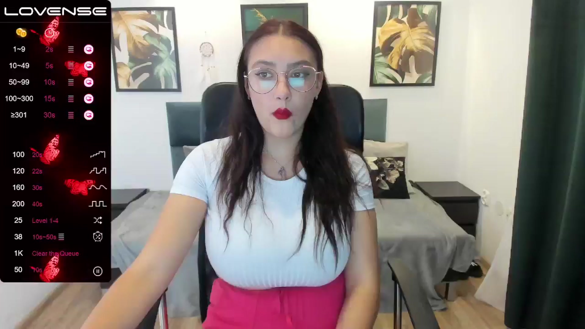 Gallery image thumbnail from SunfLowerr's myfreecams stream on, 11/02/2024, 17:44 image 17 of 20