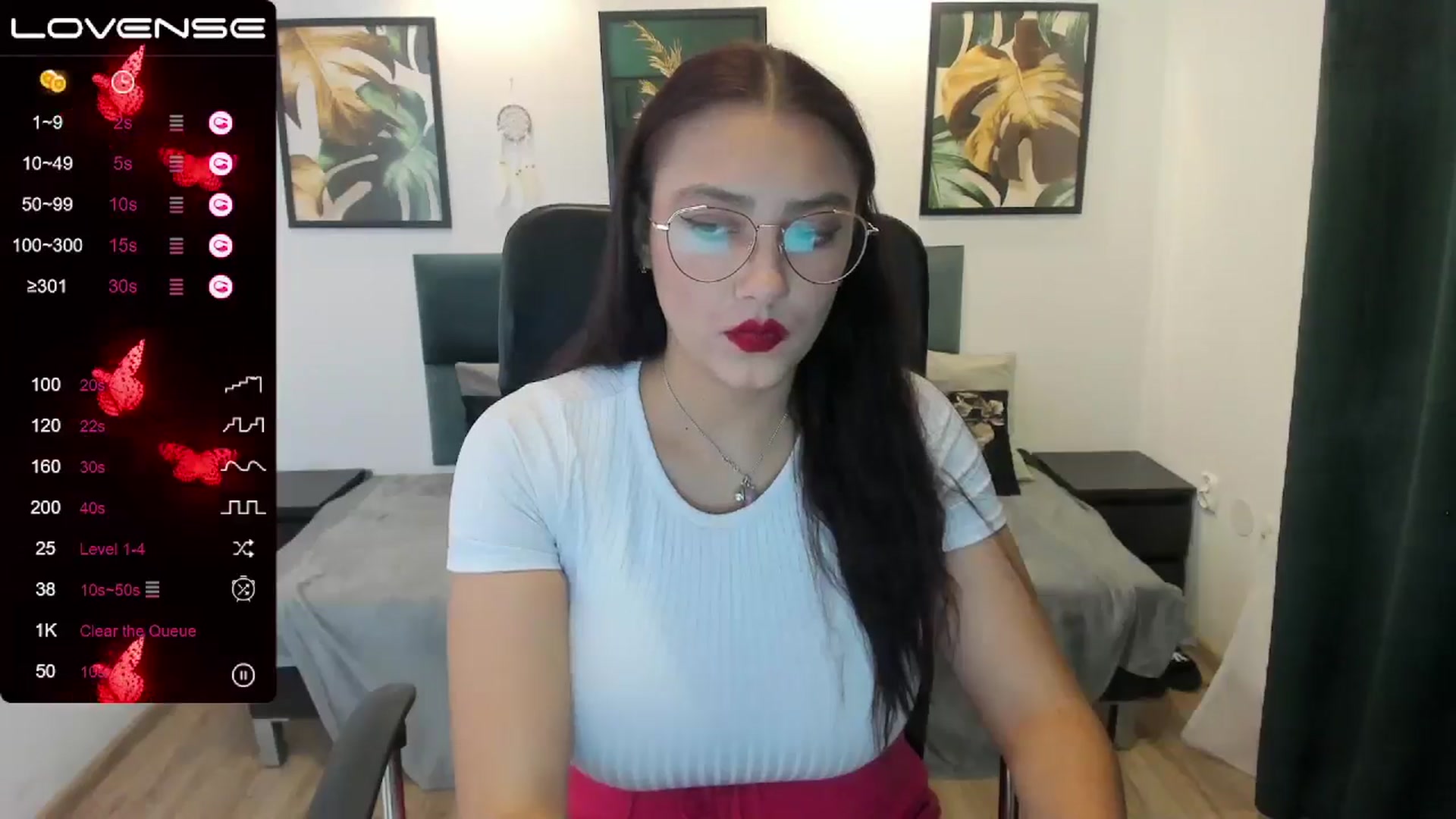 Gallery image thumbnail from SunfLowerr's myfreecams stream on, 11/02/2024, 17:44 image 18 of 20