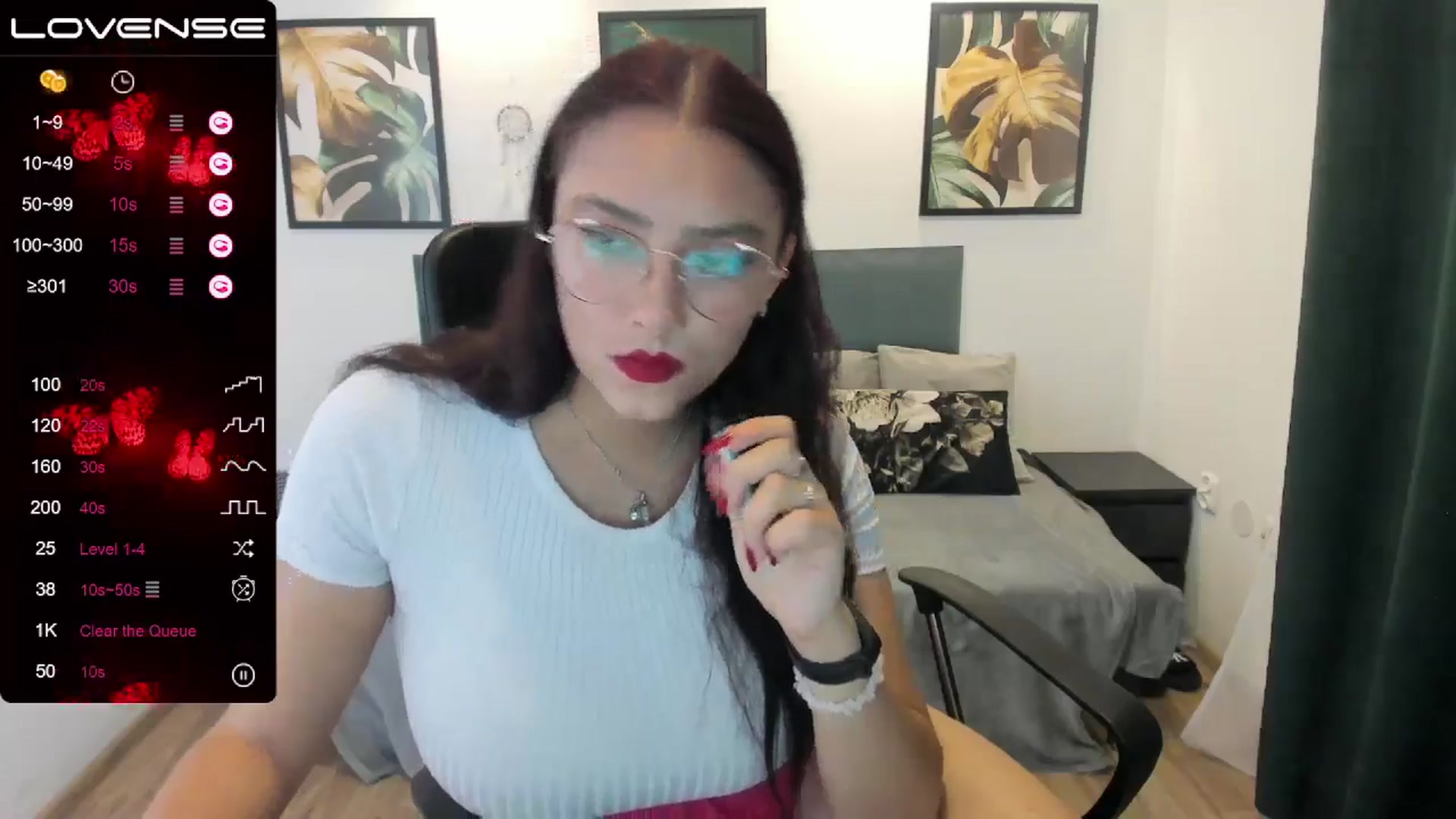 Gallery image thumbnail from SunfLowerr's myfreecams stream on, 11/02/2024, 17:44 image 19 of 20