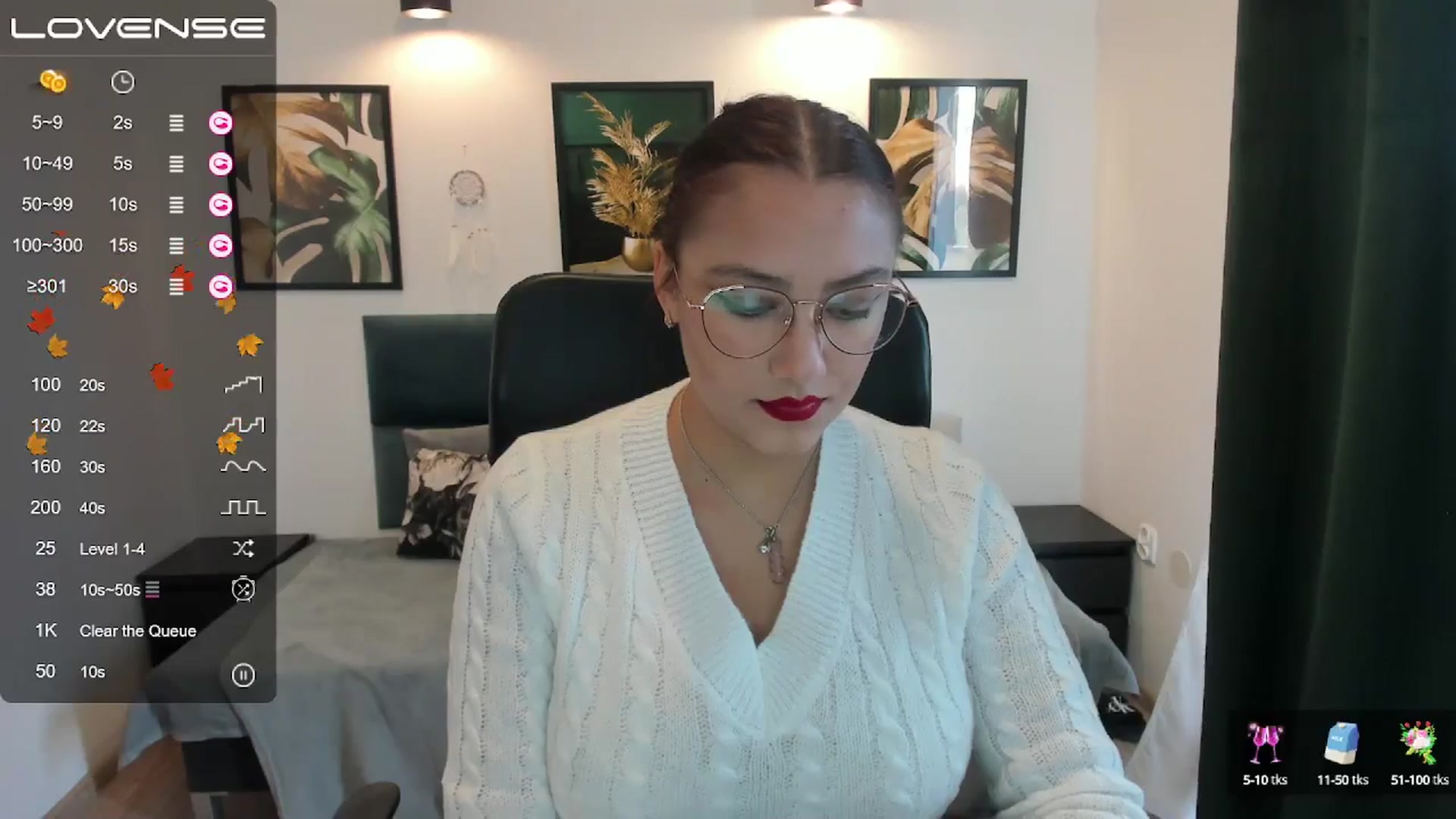 Gallery image thumbnail from SunfLowerr's myfreecams stream on, 11/03/2024, 11:13 image 2 of 20