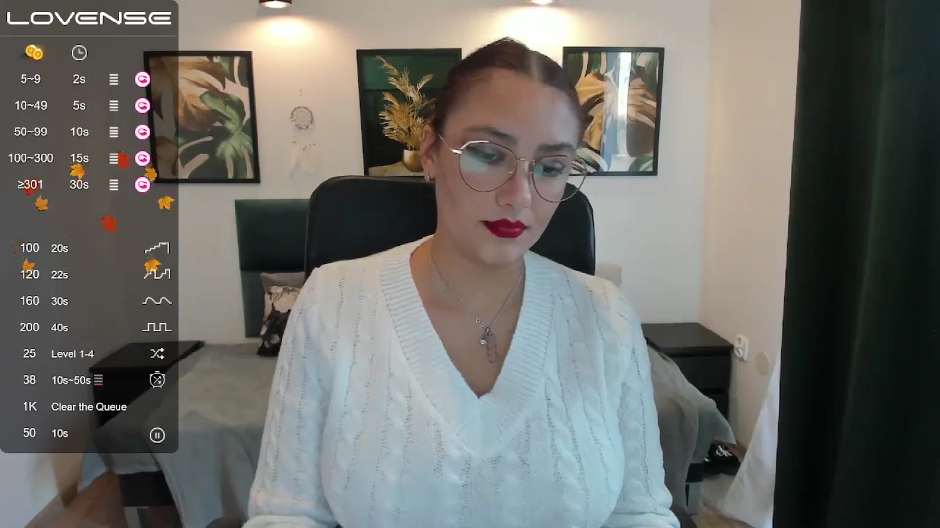 Gallery image thumbnail from SunfLowerr's myfreecams stream on, 11/03/2024, 11:13 image 17 of 20