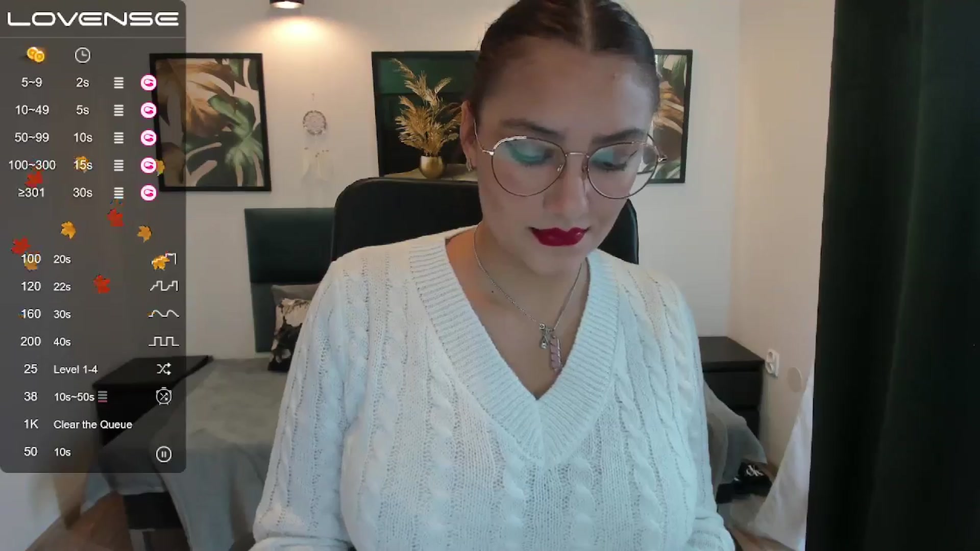 Gallery image thumbnail from SunfLowerr's myfreecams stream on, 11/03/2024, 12:55 image 6 of 20