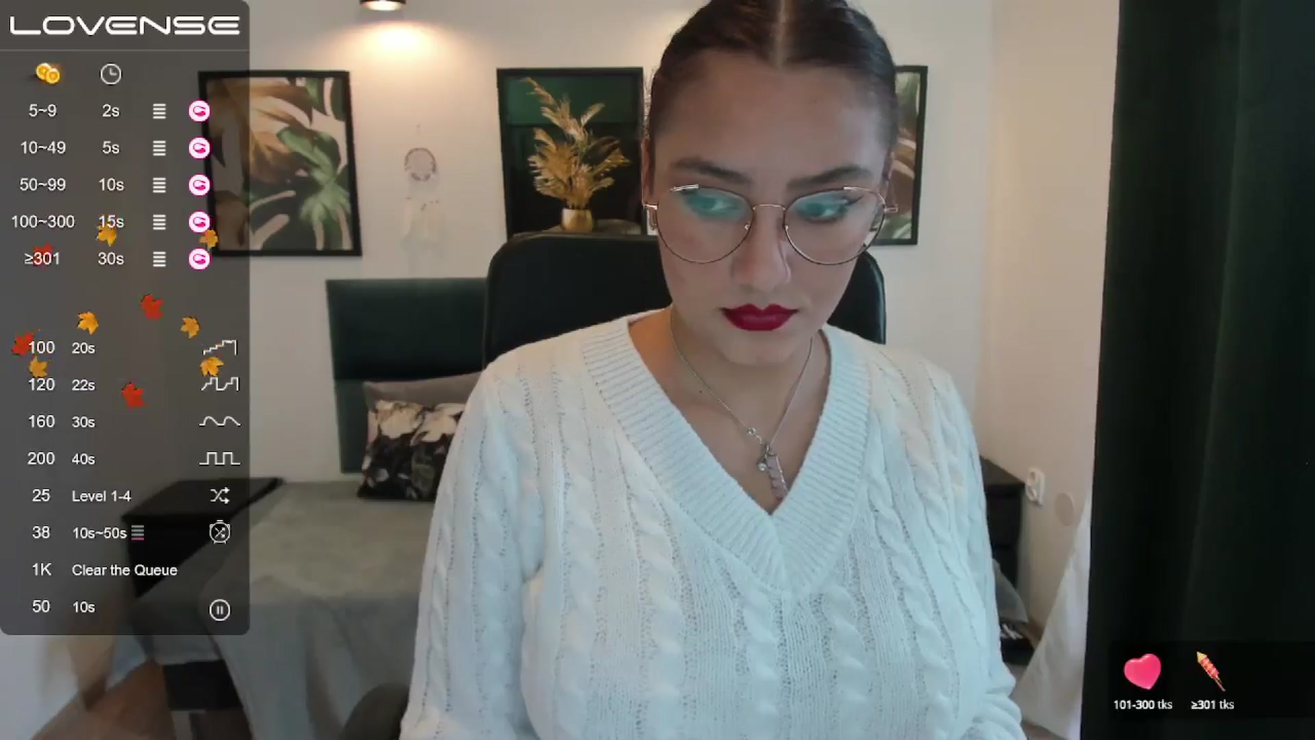 Gallery image thumbnail from SunfLowerr's myfreecams stream on, 11/03/2024, 12:55 image 10 of 20