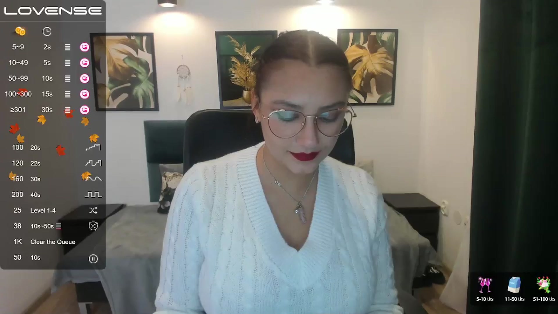 Gallery image thumbnail from SunfLowerr's myfreecams stream on, 11/03/2024, 16:07 image 7 of 20