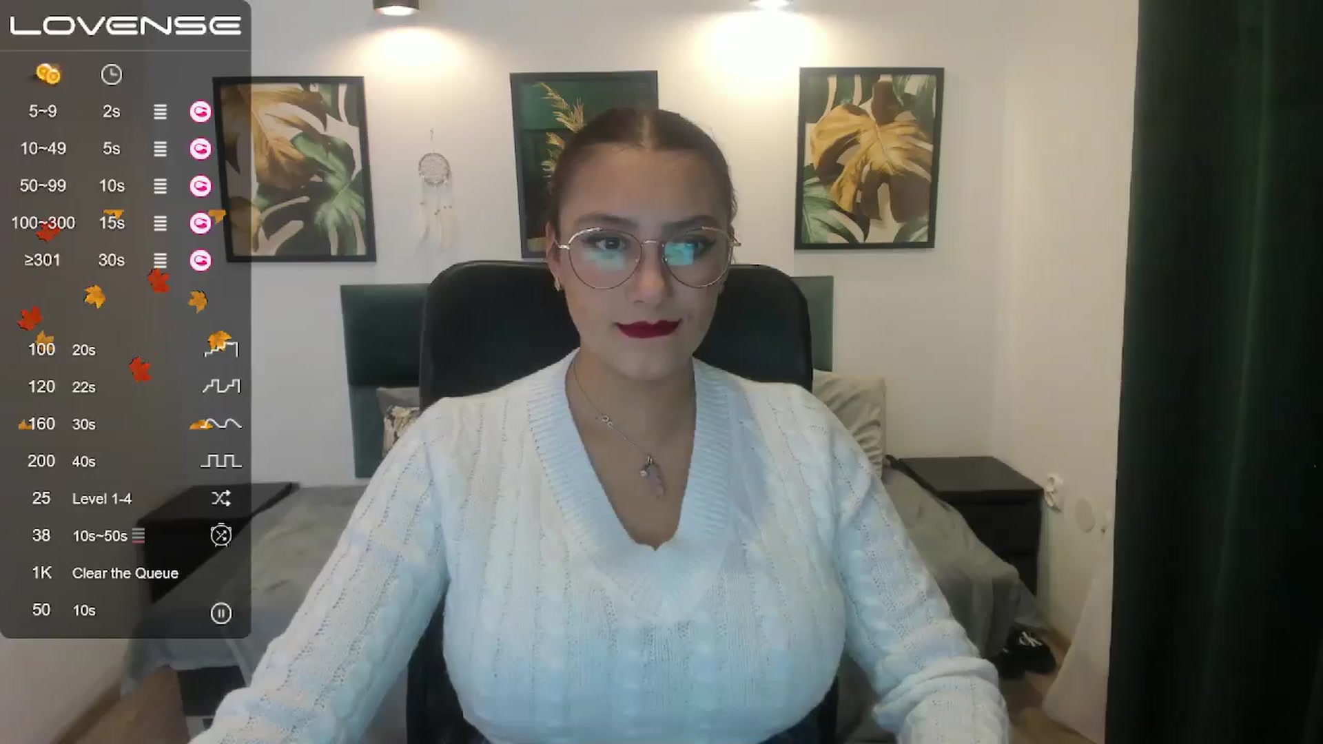Gallery image thumbnail from SunfLowerr's myfreecams stream on, 11/03/2024, 16:07 image 12 of 20