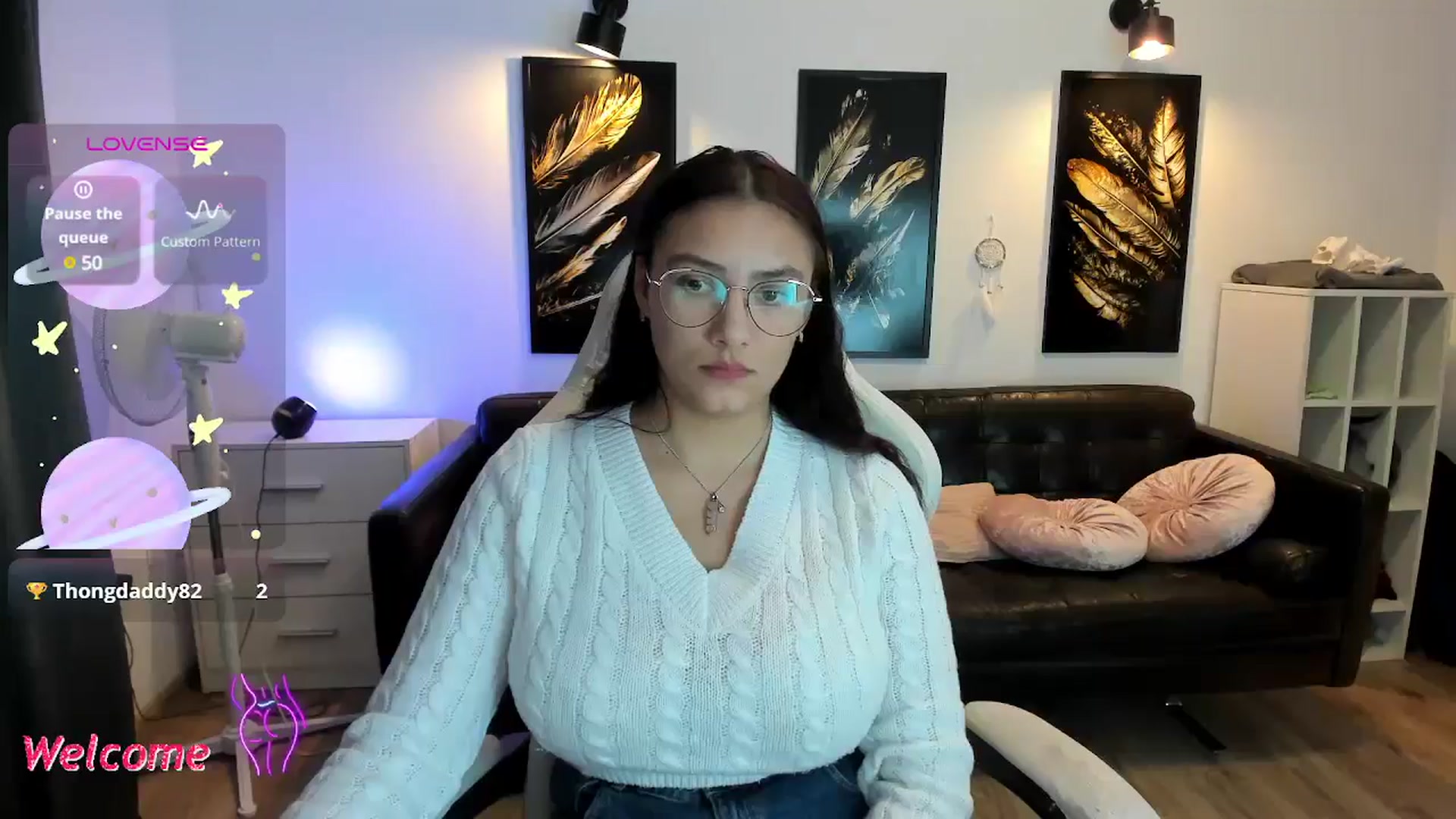 Gallery image thumbnail from SunfLowerr's myfreecams stream on, 11/10/2024, 17:06 image 18 of 20