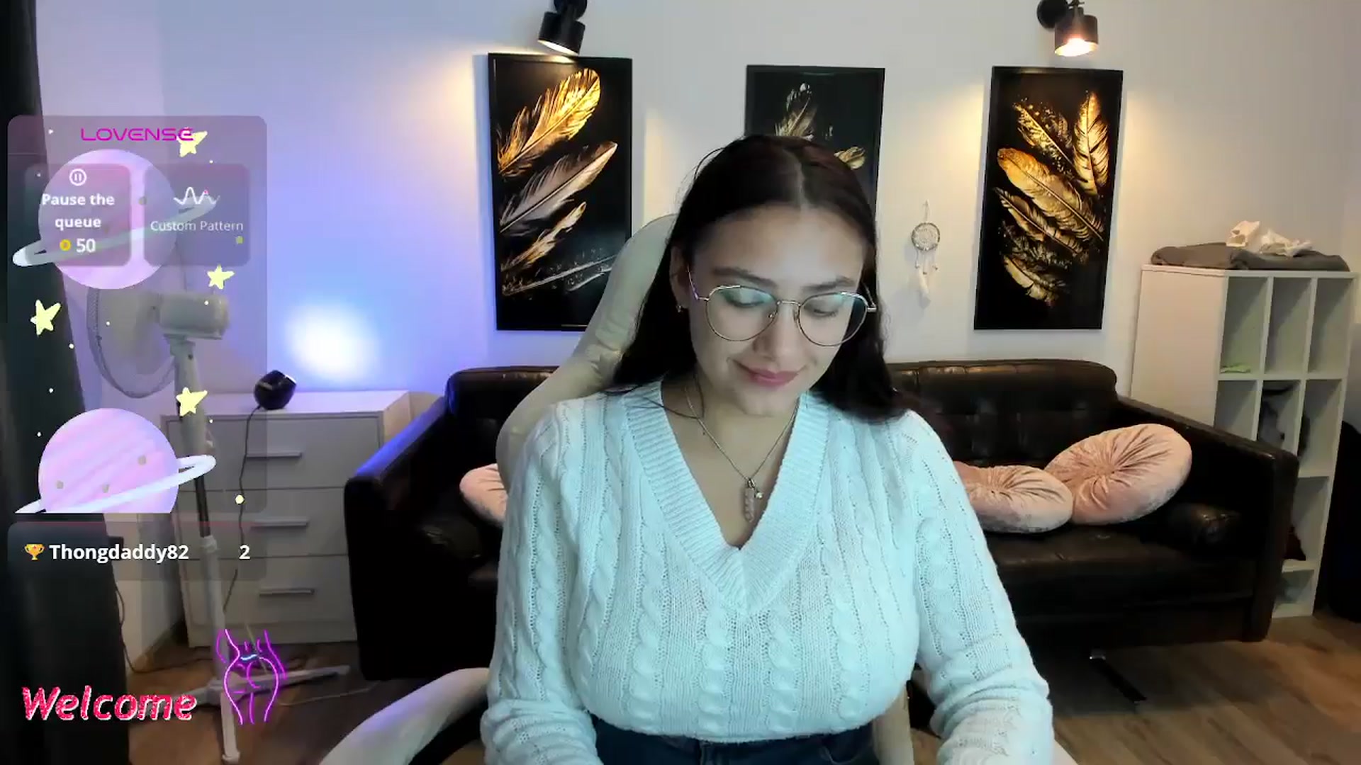 Gallery image thumbnail from SunfLowerr's myfreecams stream on, 11/10/2024, 17:06 image 7 of 20