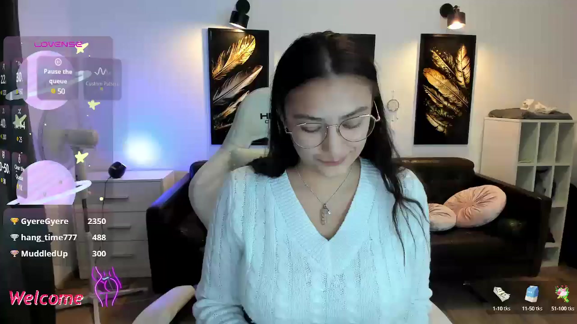 Gallery image thumbnail from SunfLowerr's myfreecams stream on, 11/10/2024, 20:55 image 3 of 20