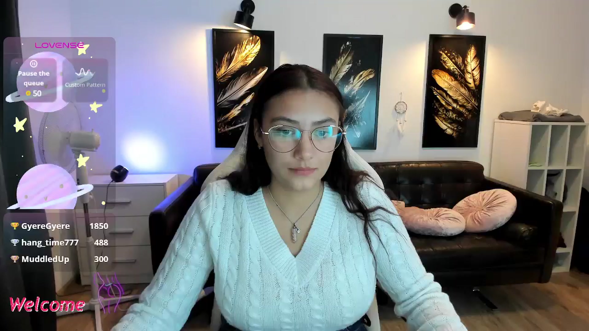 Gallery image thumbnail from SunfLowerr's myfreecams stream on, 11/10/2024, 20:55 image 1 of 20