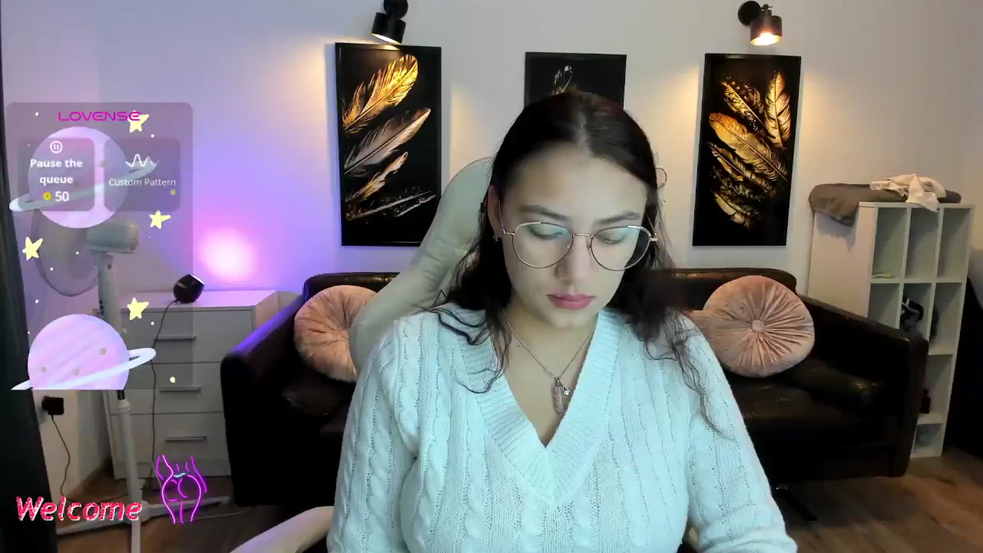 Gallery image thumbnail from SunfLowerr's myfreecams stream on, 11/12/2024, 13:30 image 18 of 20