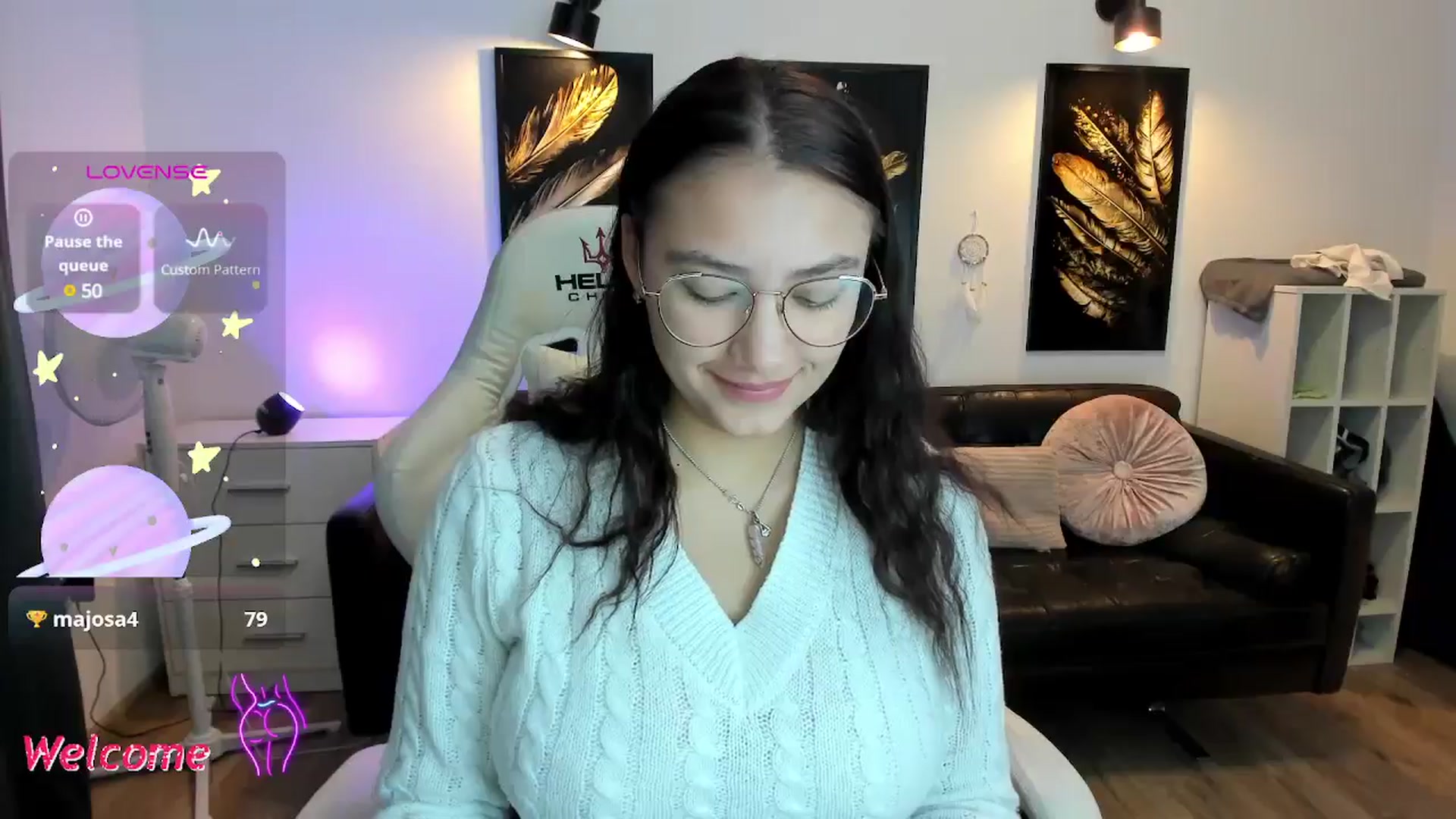 Gallery image thumbnail from SunfLowerr's myfreecams stream on, 11/12/2024, 15:24 image 14 of 20