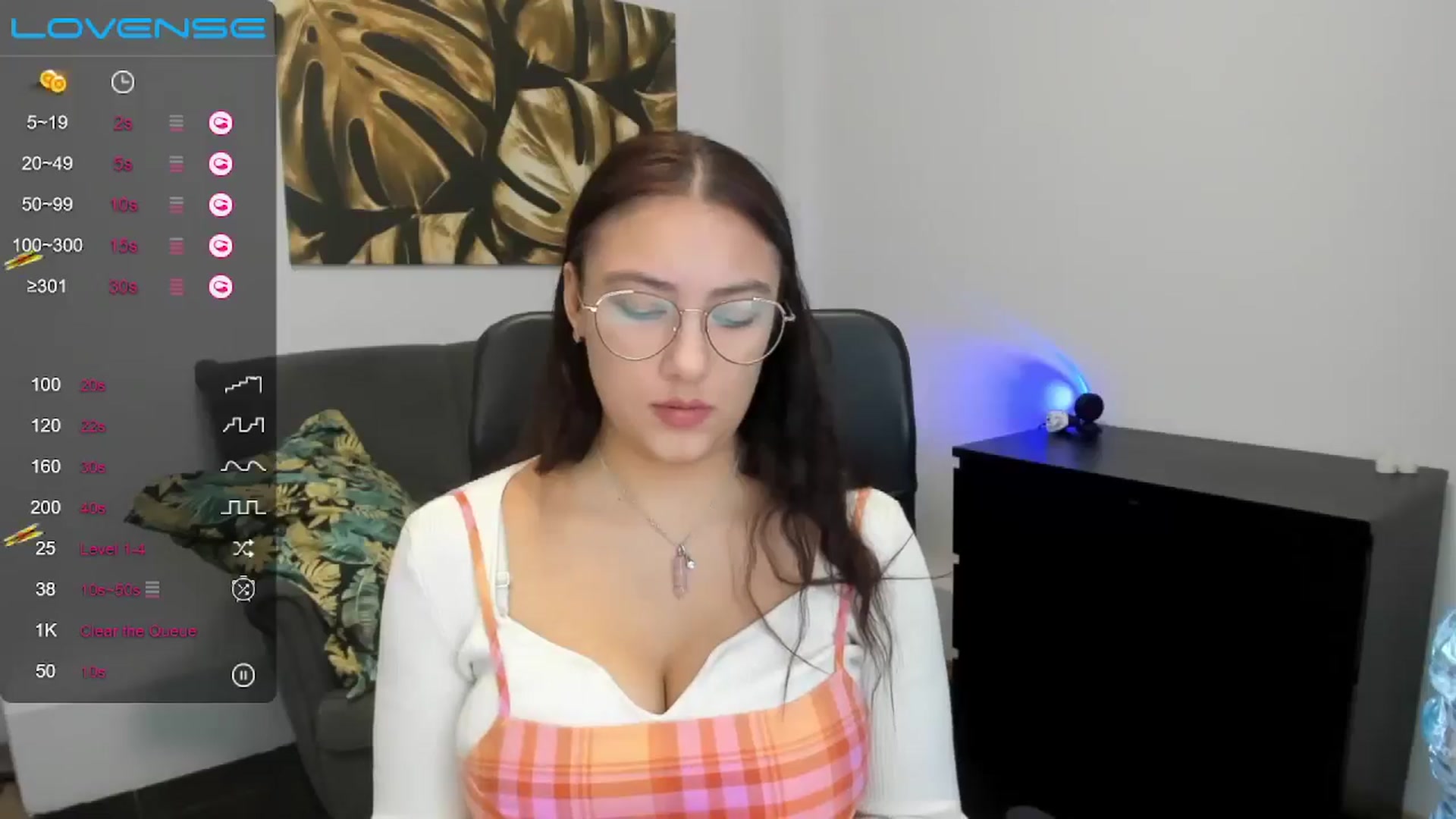 Gallery image thumbnail from SunfLowerr's myfreecams stream on, 11/15/2024, 15:09 image 19 of 20