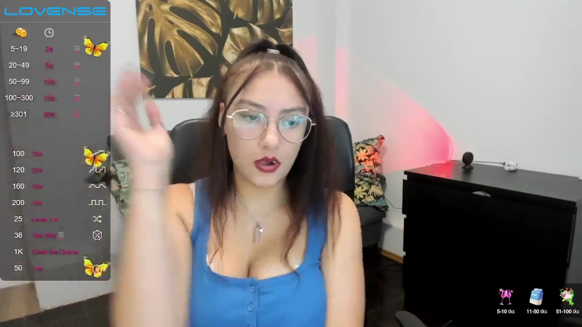 Gallery image thumbnail from SunfLowerr's myfreecams stream on, 11/16/2024, 14:27 image 12 of 20