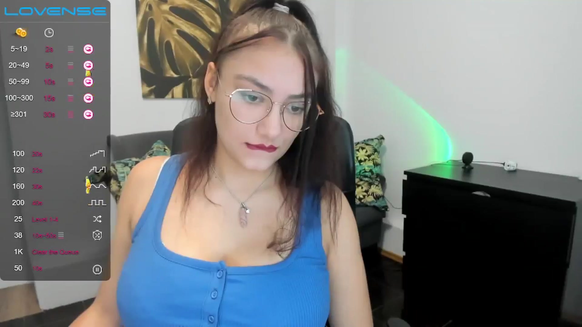 Gallery image thumbnail from SunfLowerr's myfreecams stream on, 11/16/2024, 14:27 image 20 of 20