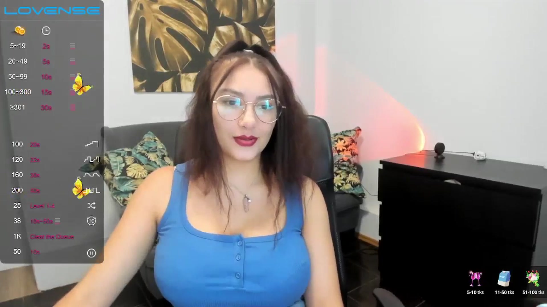 Gallery image thumbnail from SunfLowerr's myfreecams stream on, 11/16/2024, 14:27 image 5 of 20