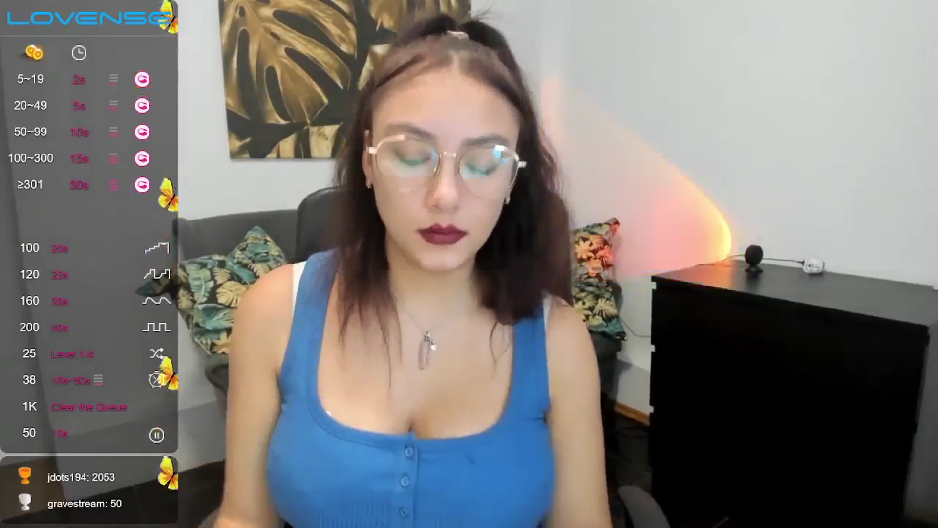 Gallery image thumbnail from SunfLowerr's myfreecams stream on, 11/16/2024, 17:38 image 6 of 20