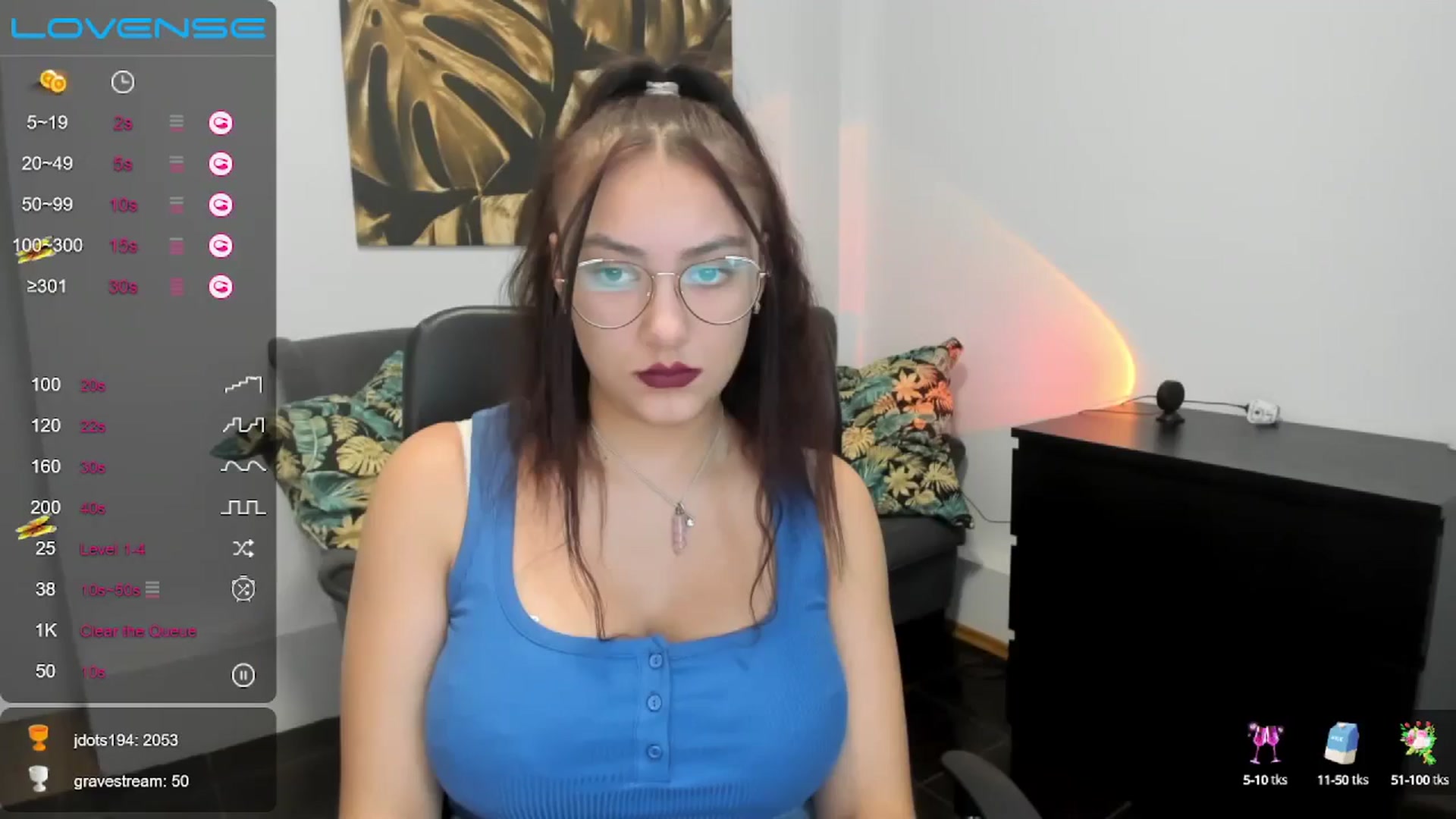 Gallery image thumbnail from SunfLowerr's myfreecams stream on, 11/16/2024, 17:38 image 7 of 20