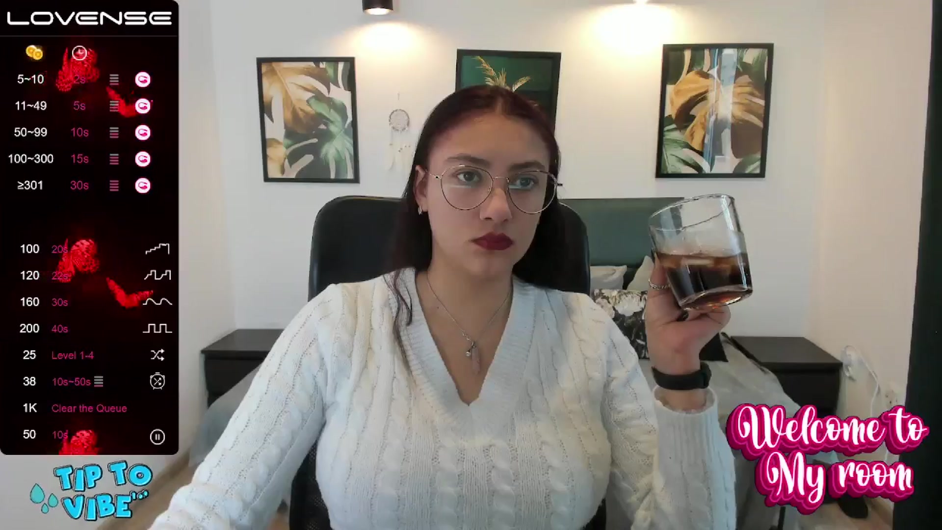Gallery image thumbnail from SunfLowerr's myfreecams stream on, 11/18/2024, 09:55 image 16 of 20
