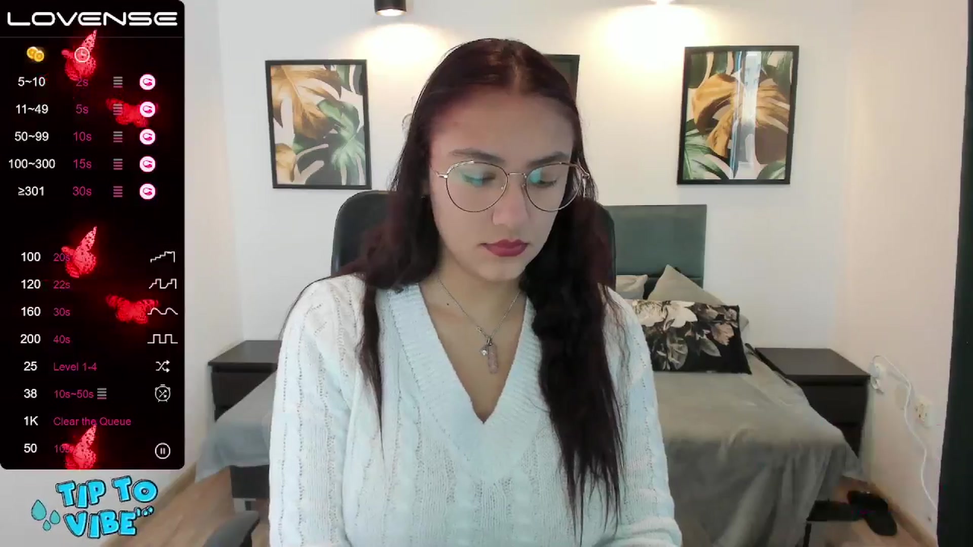 Gallery image thumbnail from SunfLowerr's myfreecams stream on, 11/18/2024, 09:55 image 5 of 20