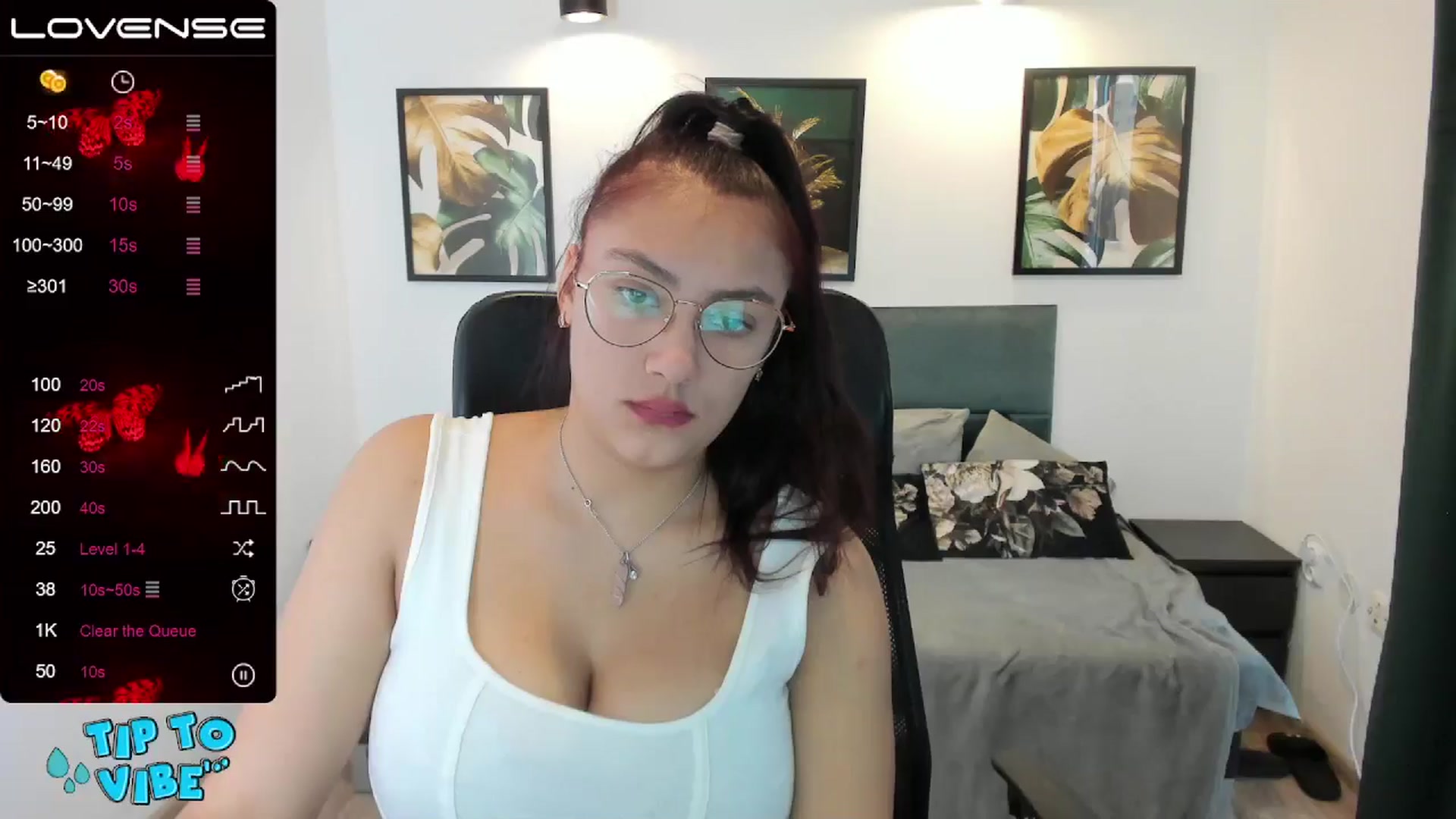 Gallery image thumbnail from SunfLowerr's myfreecams stream on, 11/18/2024, 11:24 image 20 of 20