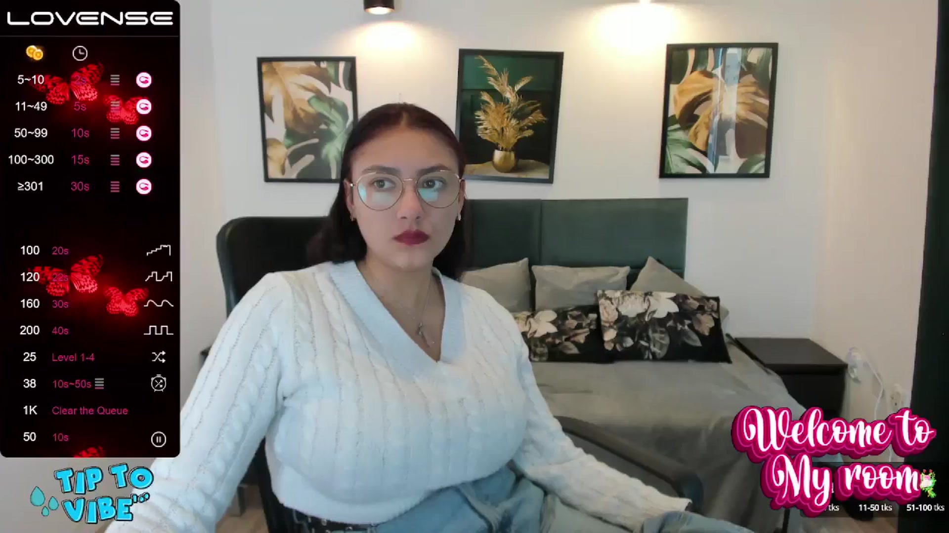 Gallery image thumbnail from SunfLowerr's myfreecams stream on, 11/18/2024, 11:24 image 1 of 20