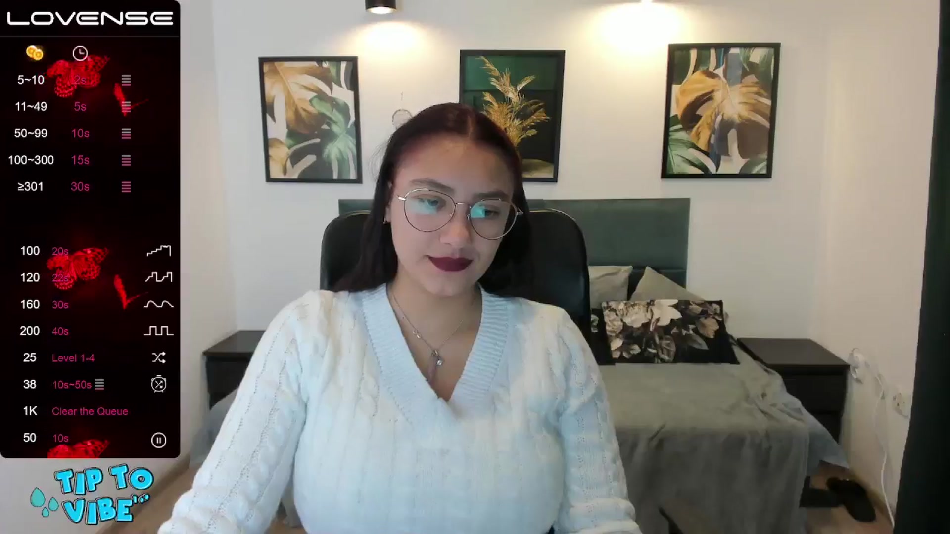 Gallery image thumbnail from SunfLowerr's myfreecams stream on, 11/18/2024, 12:35 image 16 of 20