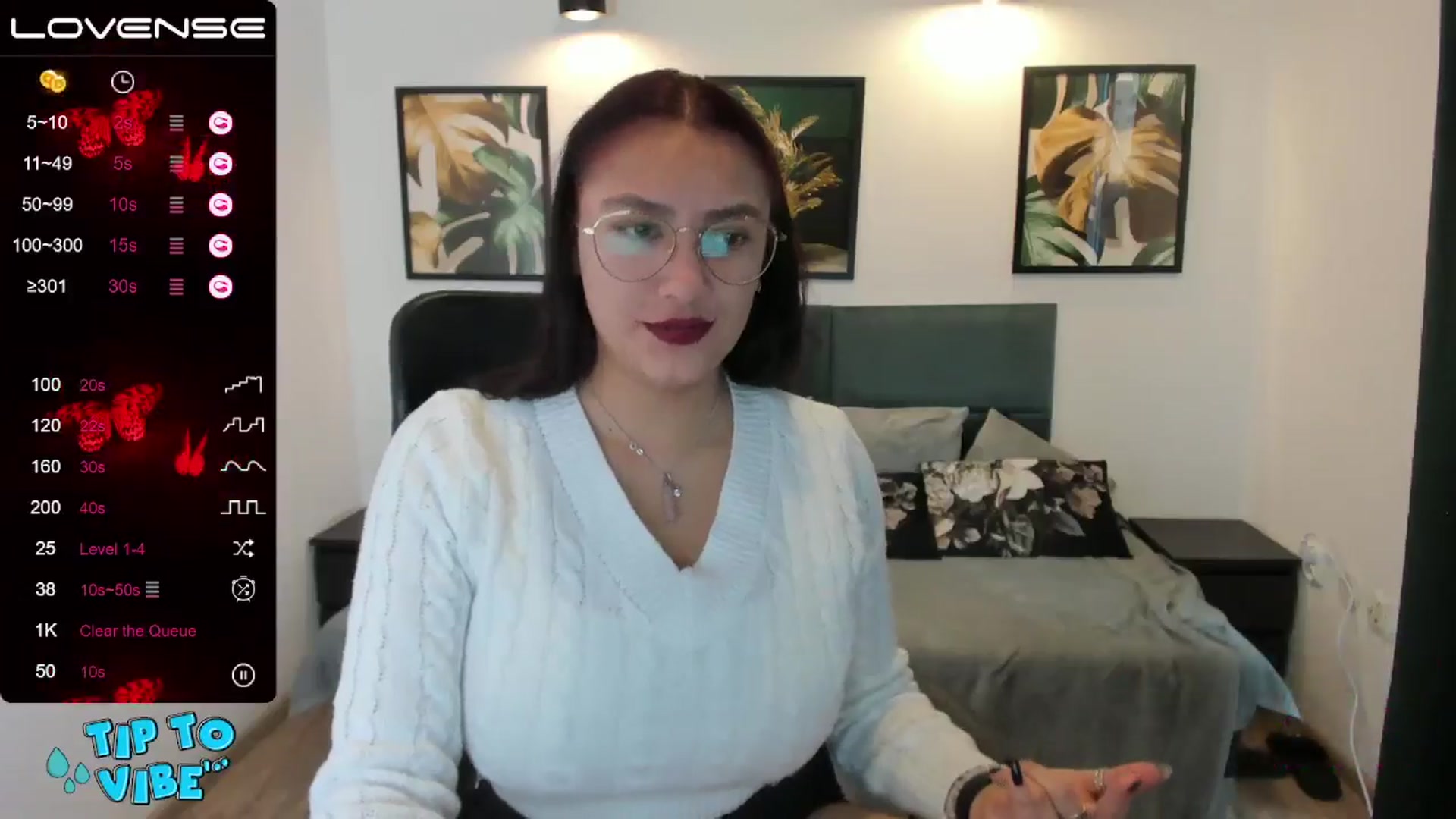 Gallery image thumbnail from SunfLowerr's myfreecams stream on, 11/18/2024, 12:35 image 20 of 20
