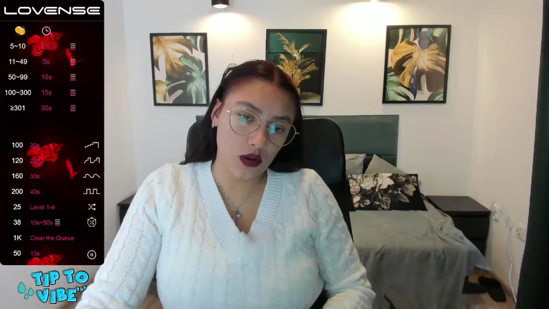 Gallery image thumbnail from SunfLowerr's myfreecams stream on, 11/18/2024, 12:35 image 14 of 20