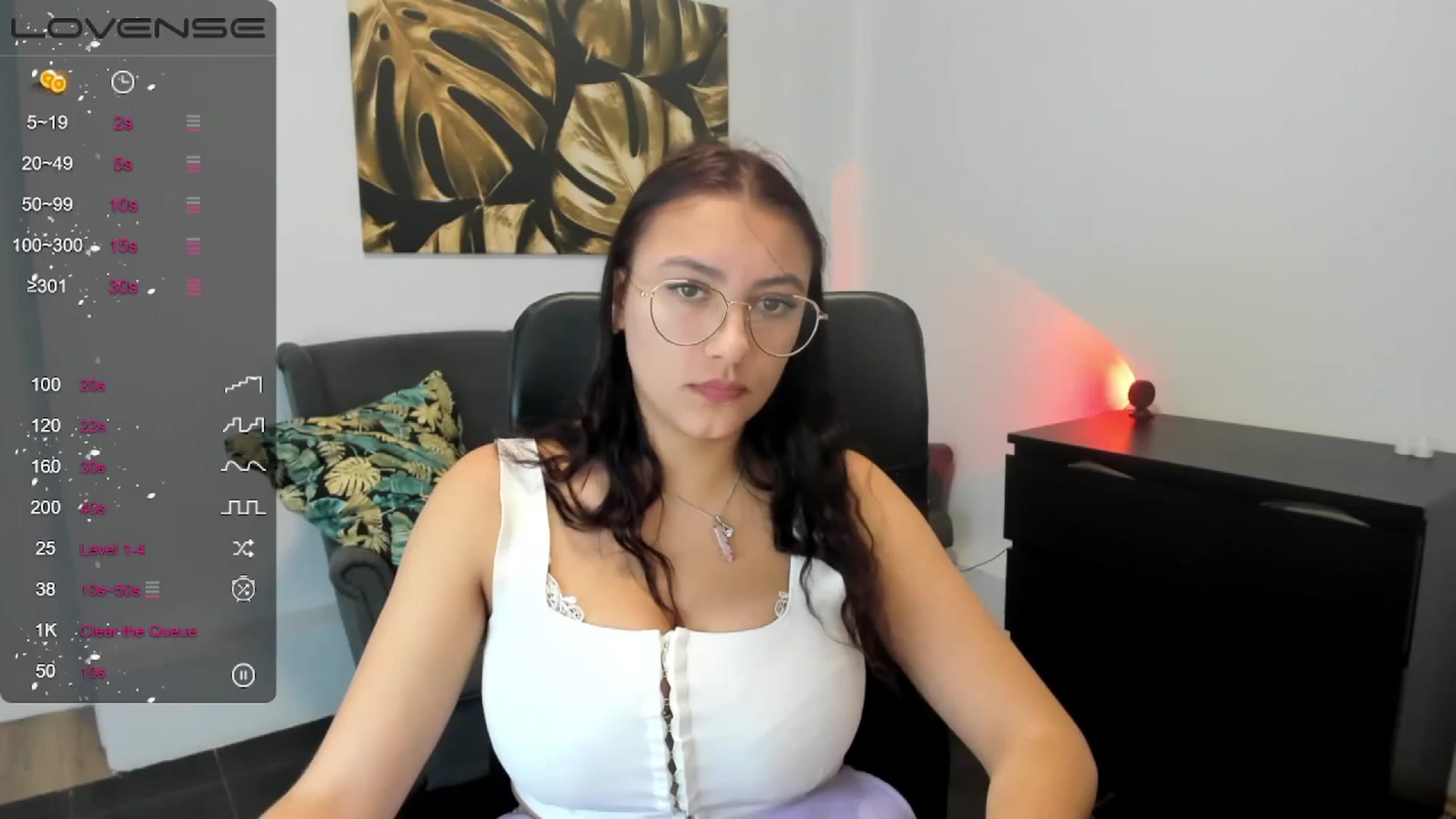 Gallery image thumbnail from SunfLowerr's myfreecams stream on, 11/27/2024, 15:08 image 6 of 20