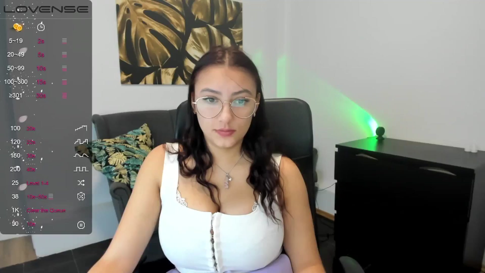 Gallery image thumbnail from SunfLowerr's myfreecams stream on, 11/27/2024, 15:08 image 1 of 20