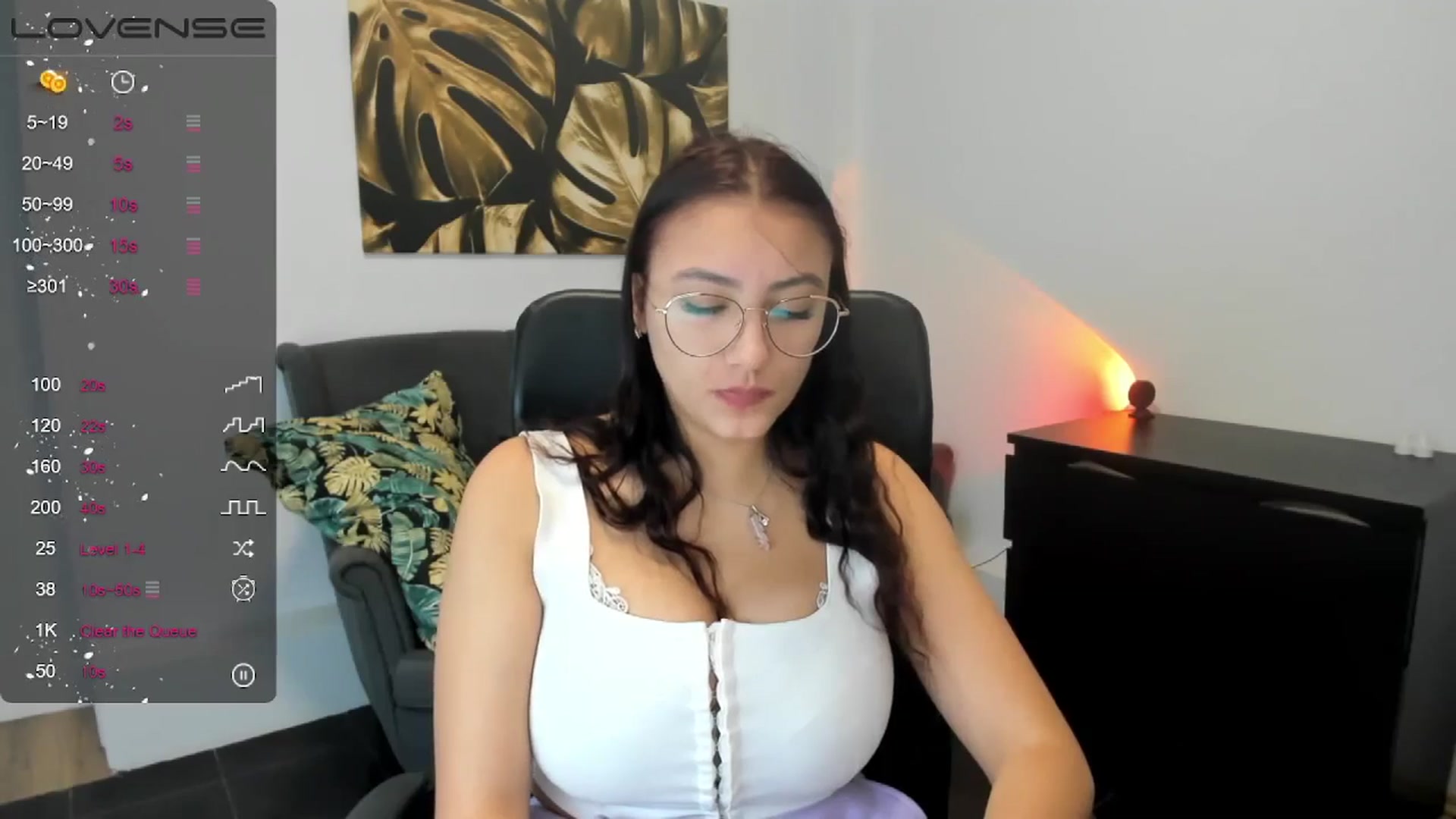 Gallery image thumbnail from SunfLowerr's myfreecams stream on, 11/27/2024, 15:08 image 5 of 20