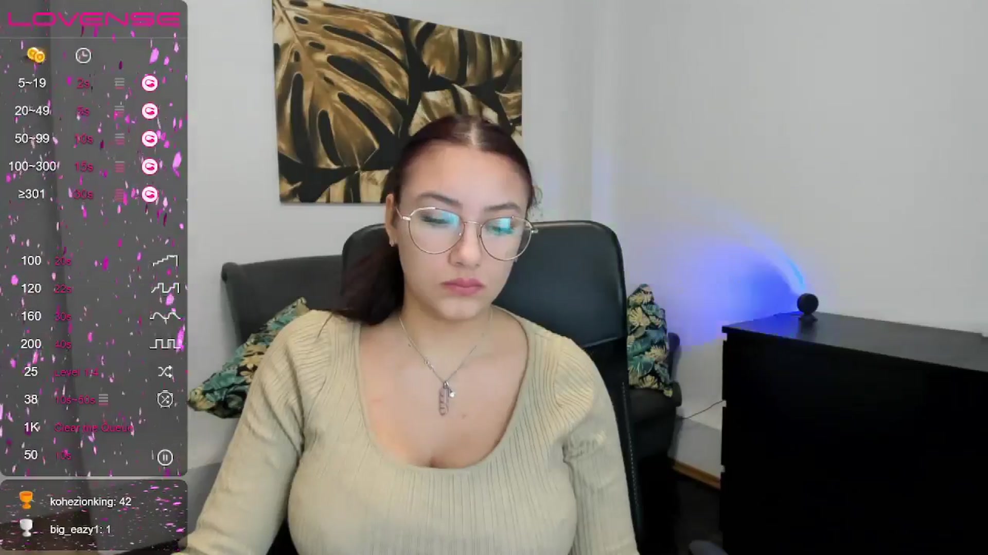 Gallery image thumbnail from SunfLowerr's myfreecams stream on, 12/02/2024, 13:55 image 3 of 20