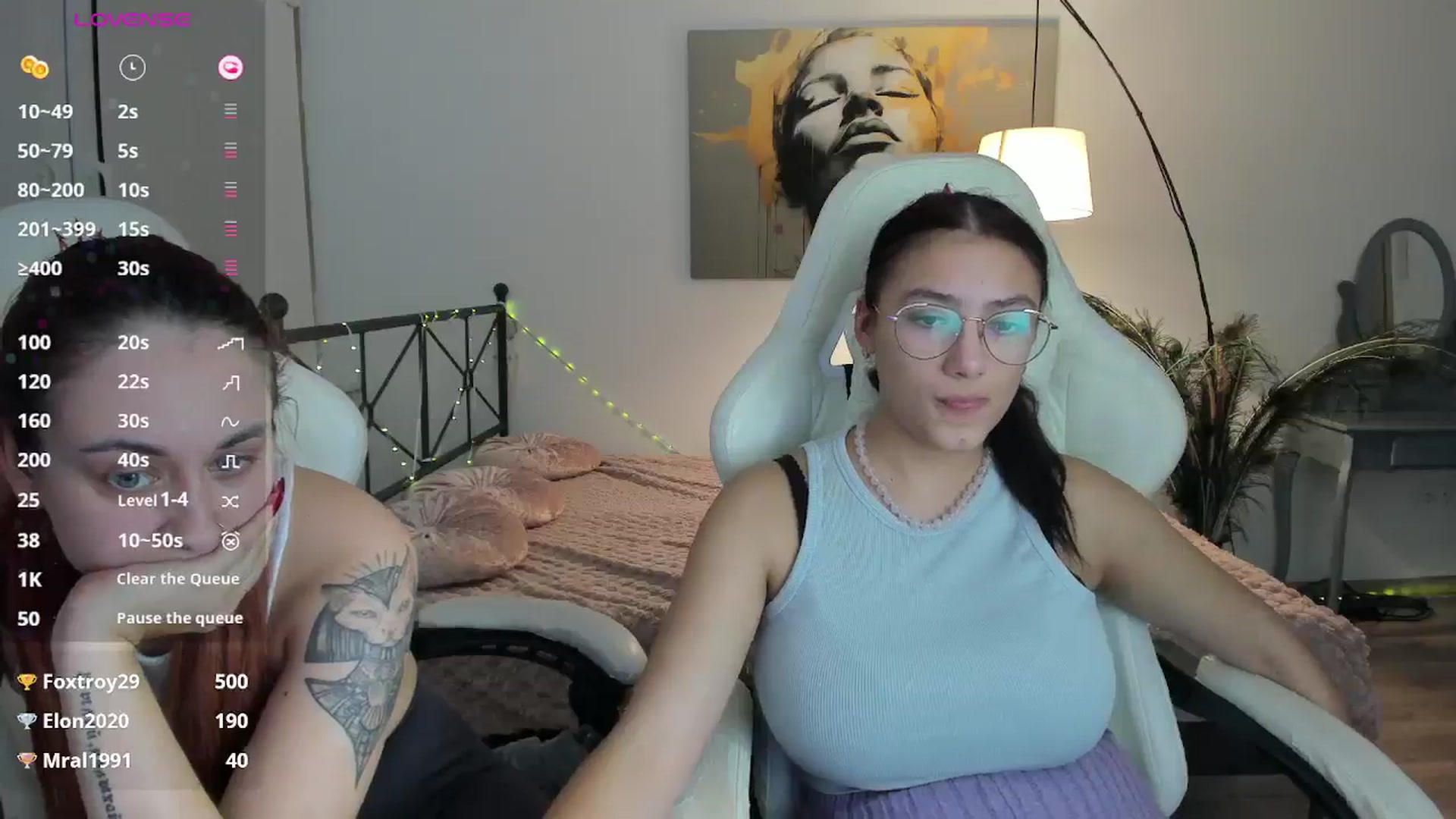 Gallery image thumbnail from SunfLowerr's myfreecams stream on, 12/16/2024, 16:32 image 16 of 20