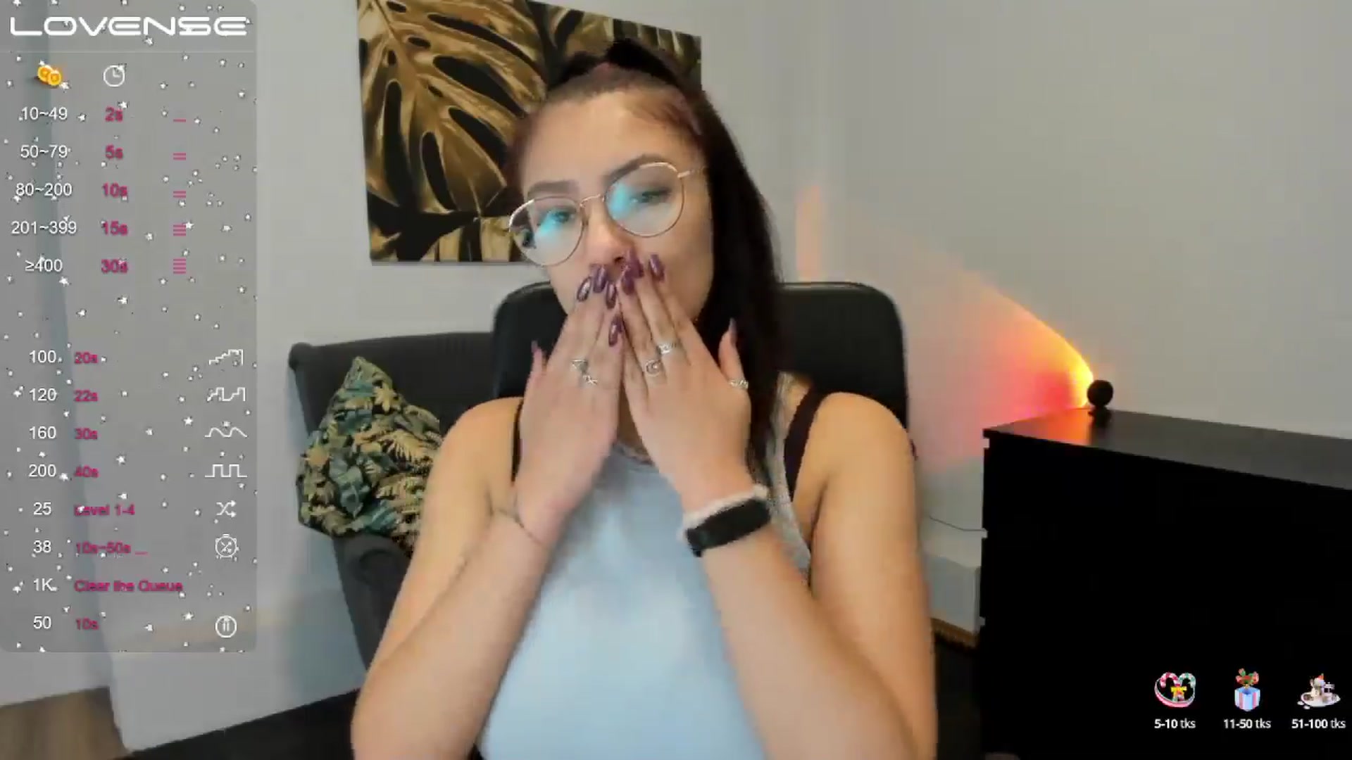 Gallery image thumbnail from SunfLowerr's myfreecams stream on, 12/20/2024, 14:52 image 12 of 20