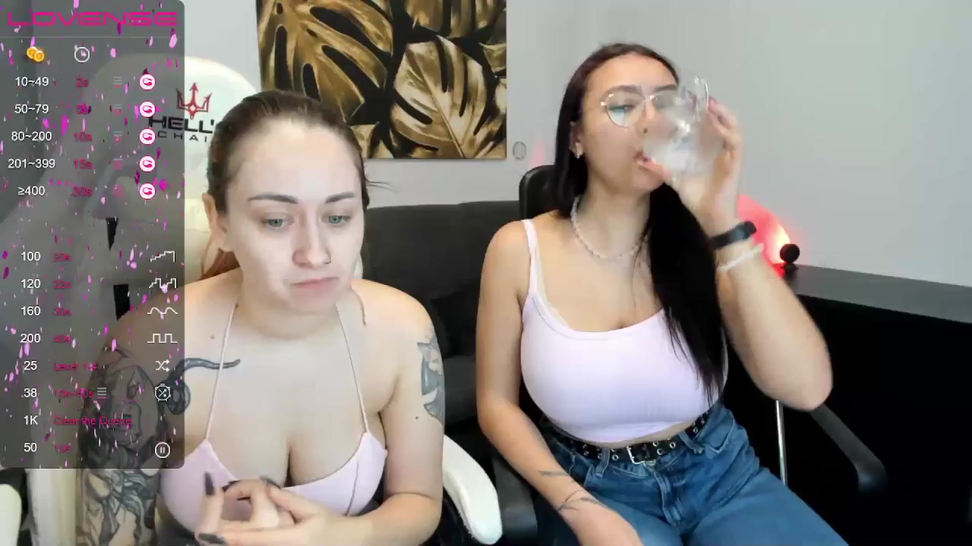 Gallery image thumbnail from SunfLowerr's myfreecams stream on, 12/22/2024, 13:57 image 14 of 20