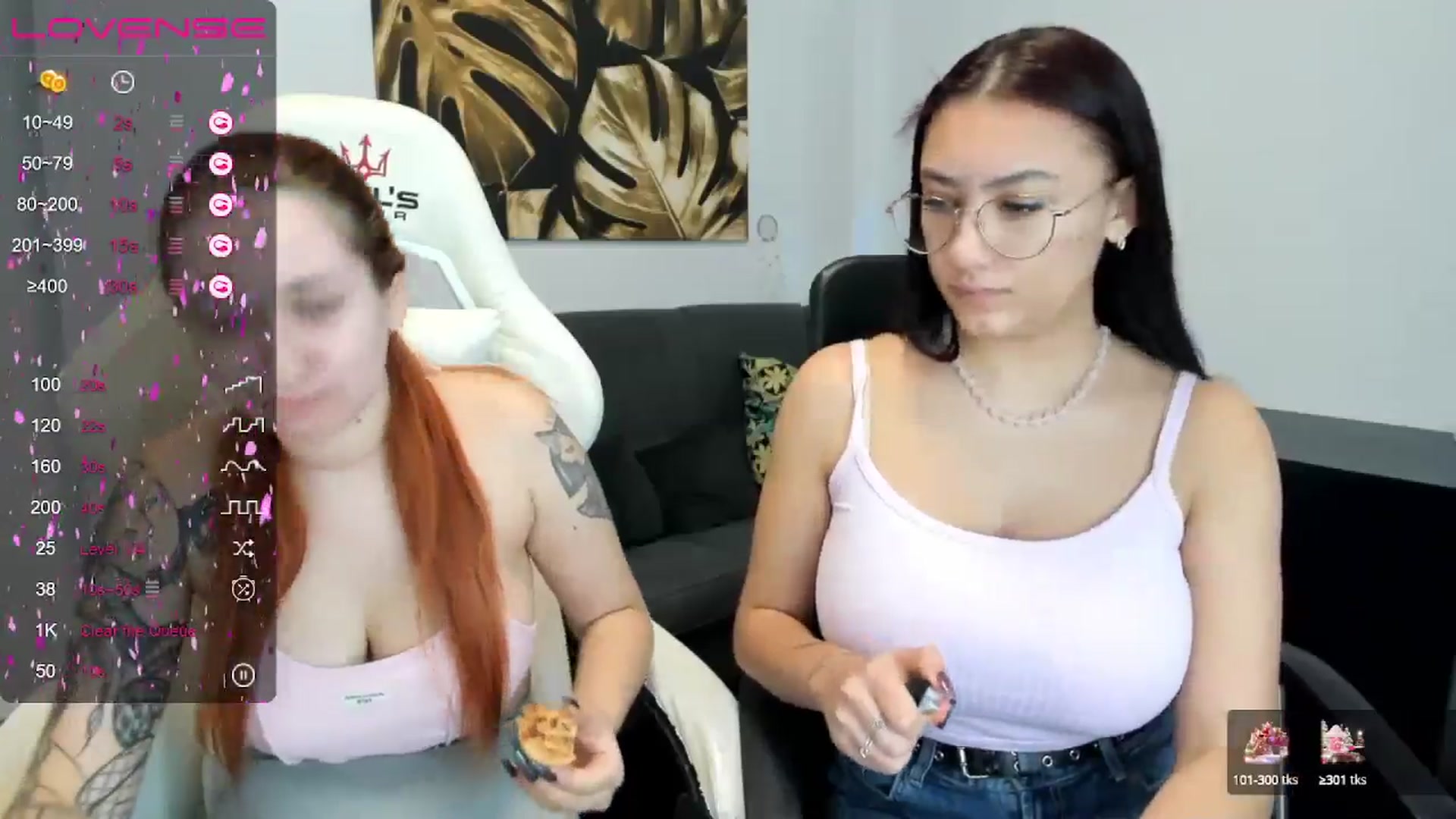 Gallery image thumbnail from SunfLowerr's myfreecams stream on, 12/22/2024, 13:57 image 2 of 20