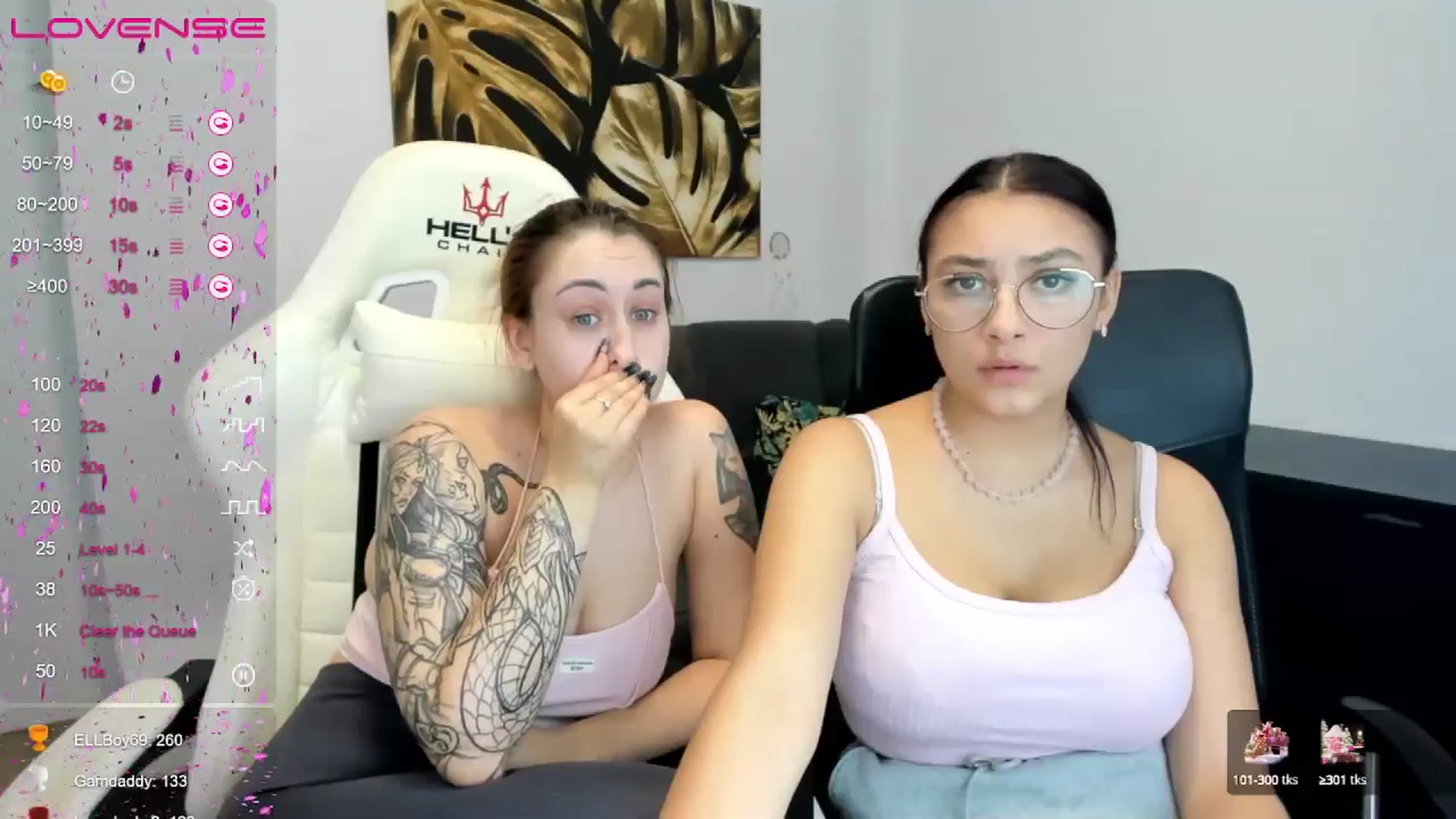Gallery image thumbnail from SunfLowerr's myfreecams stream on, 12/23/2024, 20:05 image 4 of 20
