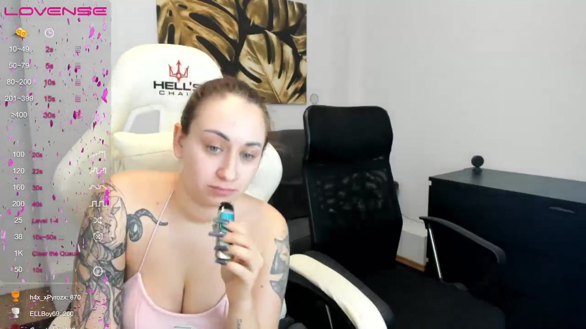 Gallery image thumbnail from SunfLowerr's myfreecams stream on, 12/23/2024, 20:05 image 19 of 20