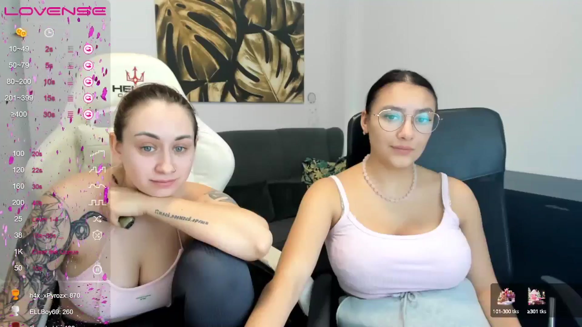Gallery image thumbnail from SunfLowerr's myfreecams stream on, 12/23/2024, 20:05 image 12 of 20