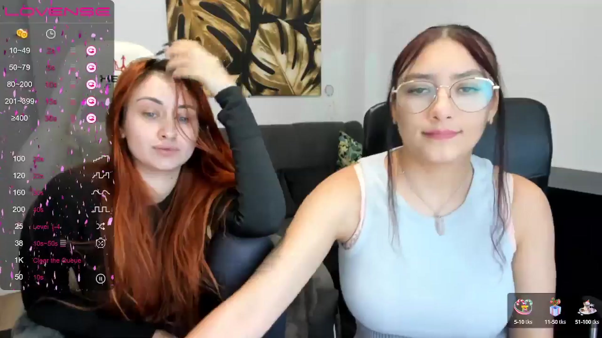 Gallery image thumbnail from SunfLowerr's myfreecams stream on, 12/27/2024, 16:29 image 11 of 20