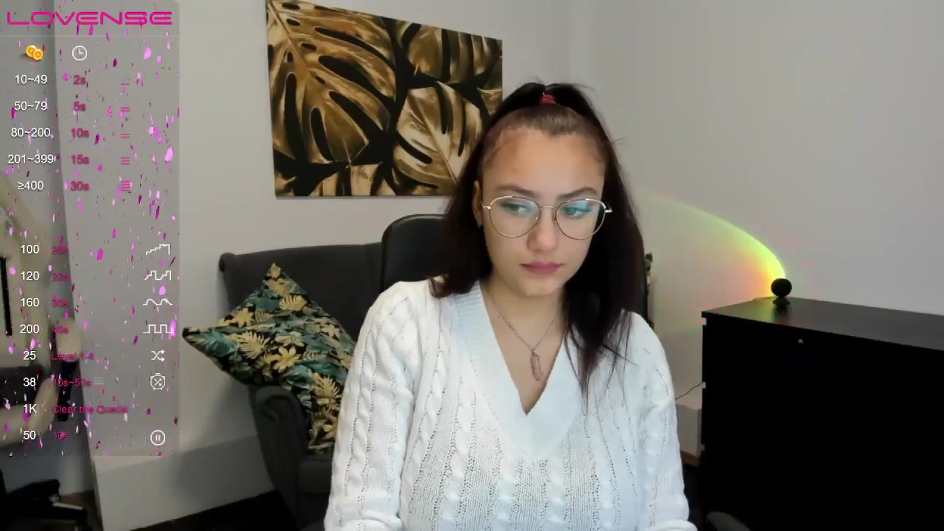 Gallery image thumbnail from SunfLowerr's myfreecams stream on, 12/28/2024, 14:25 image 3 of 20