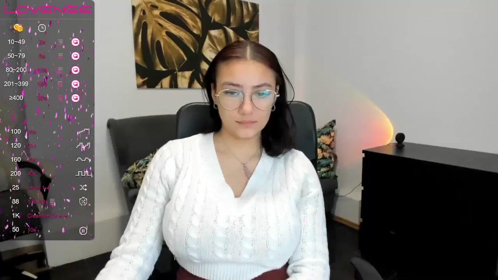 Gallery image thumbnail from SunfLowerr's myfreecams stream on, 12/30/2024, 14:01 image 11 of 20
