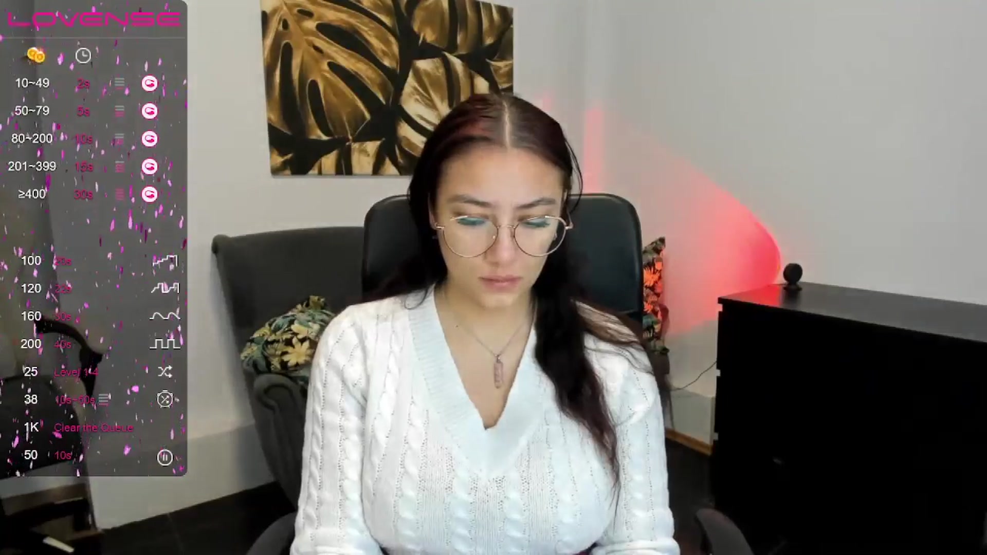 Gallery image thumbnail from SunfLowerr's myfreecams stream on, 12/30/2024, 14:01 image 7 of 20