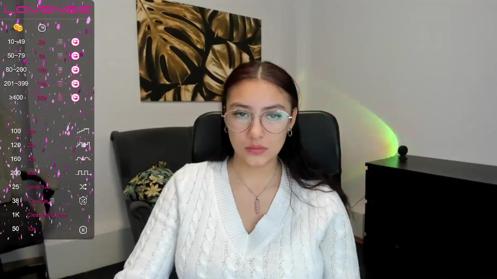 Gallery image thumbnail from SunfLowerr's myfreecams stream on, 12/30/2024, 14:46 image 18 of 20