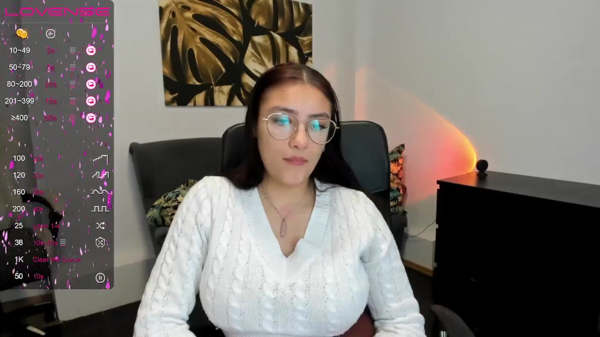 Gallery image thumbnail from SunfLowerr's myfreecams stream on, 12/30/2024, 14:46 image 8 of 20