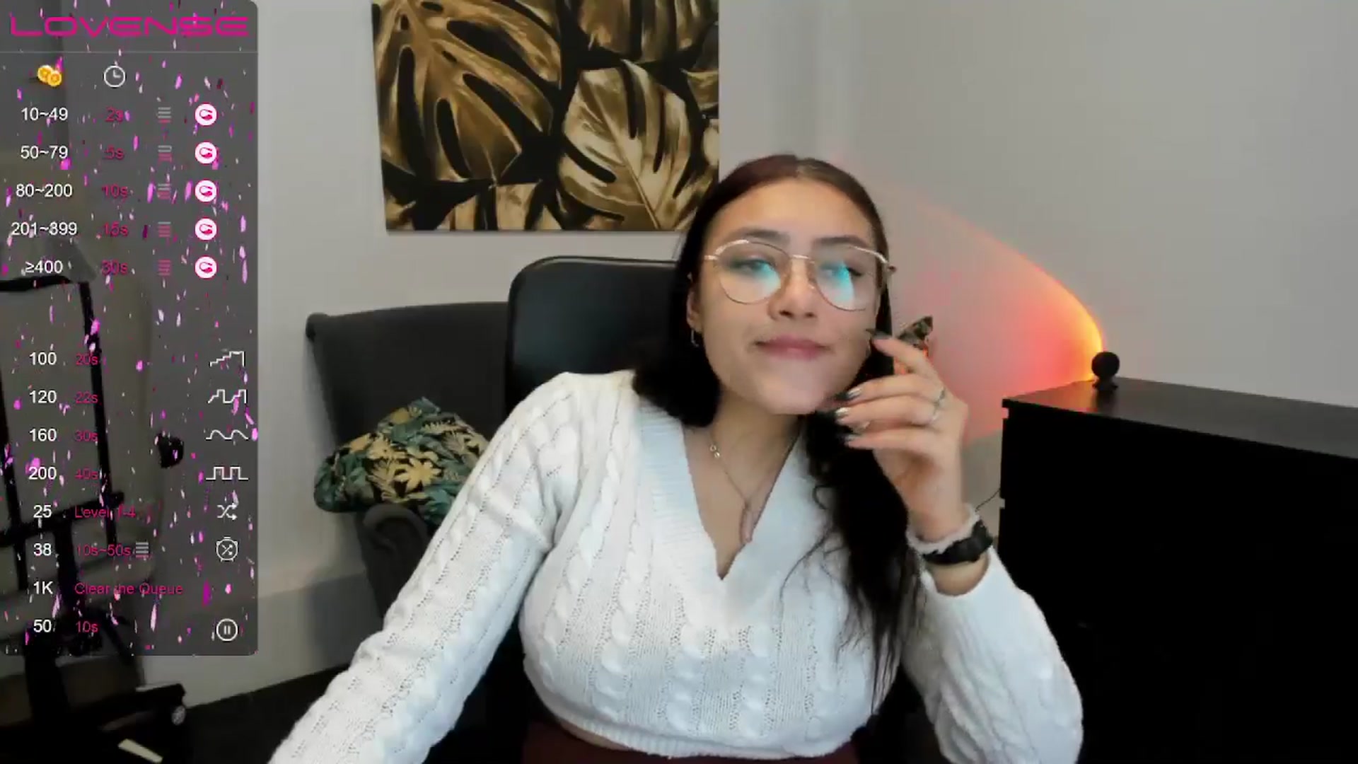 Gallery image thumbnail from SunfLowerr's myfreecams stream on, 12/30/2024, 16:32 image 11 of 20
