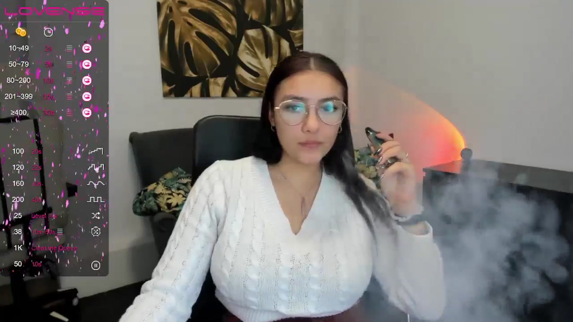 Gallery image thumbnail from SunfLowerr's myfreecams stream on, 12/30/2024, 16:32 image 8 of 20