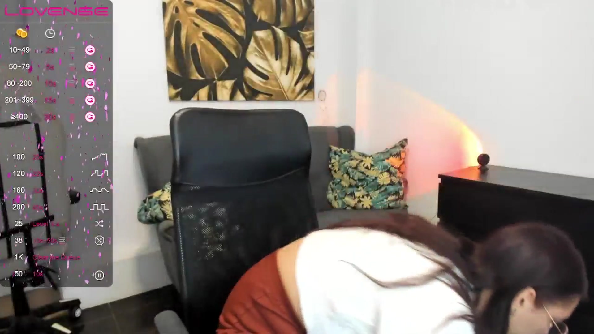 Gallery image thumbnail from SunfLowerr's myfreecams stream on, 12/30/2024, 16:50 image 13 of 20