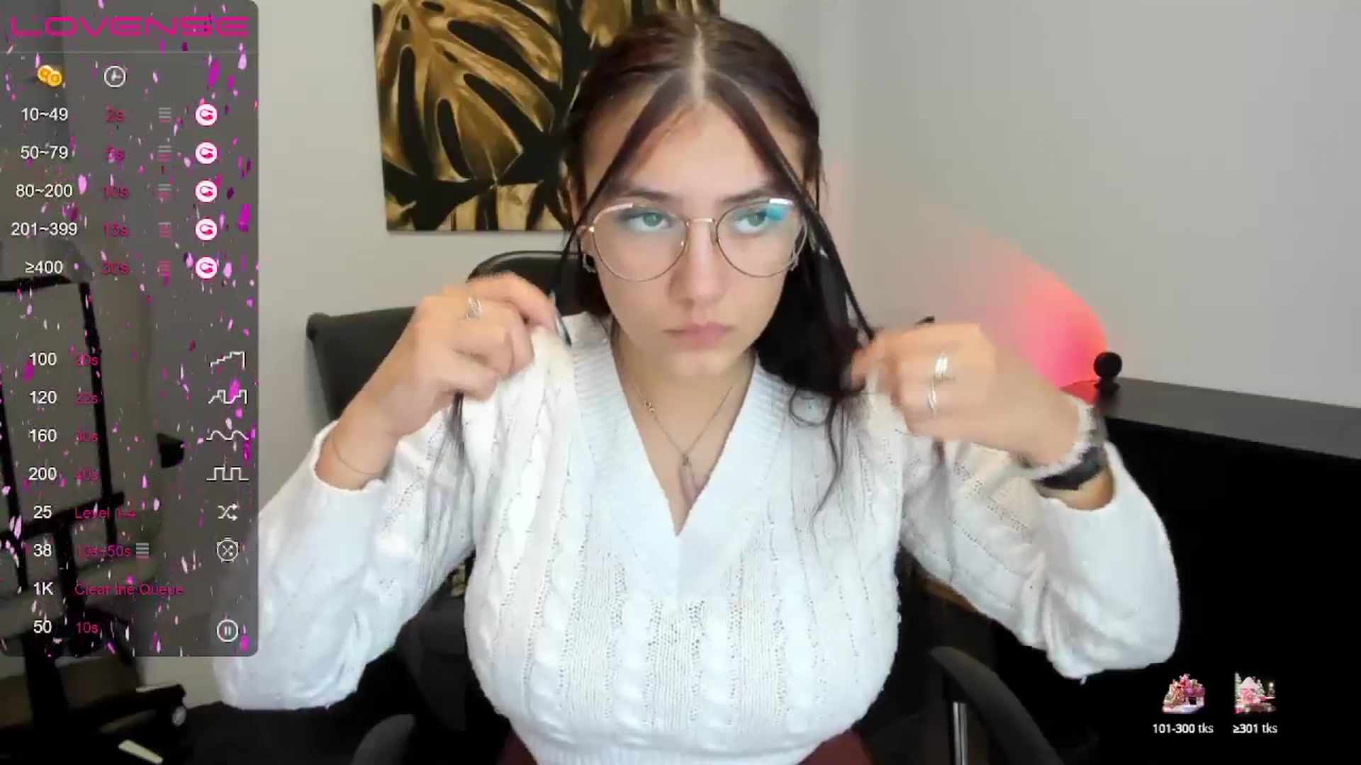 Gallery image thumbnail from SunfLowerr's myfreecams stream on, 12/30/2024, 16:50 image 15 of 20